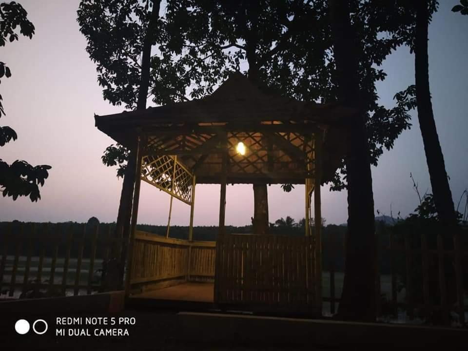 Sparrow Vale Resort Kotamangalam 外观 照片