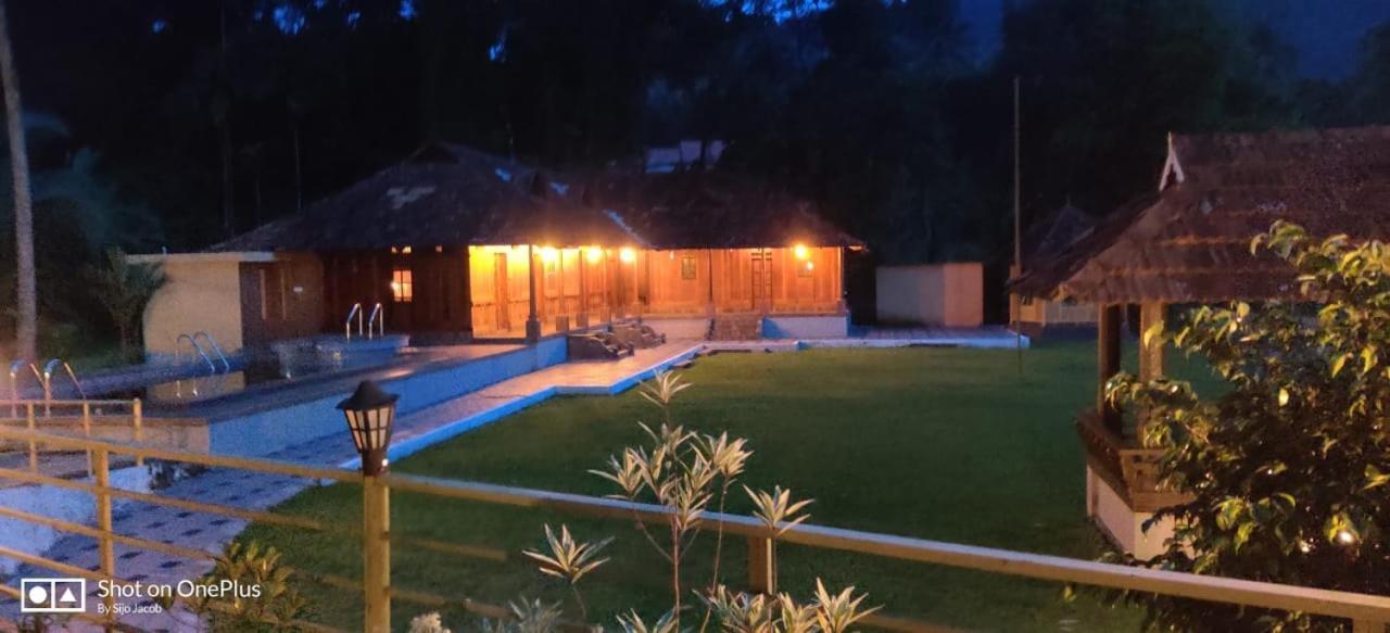 Sparrow Vale Resort Kotamangalam 外观 照片