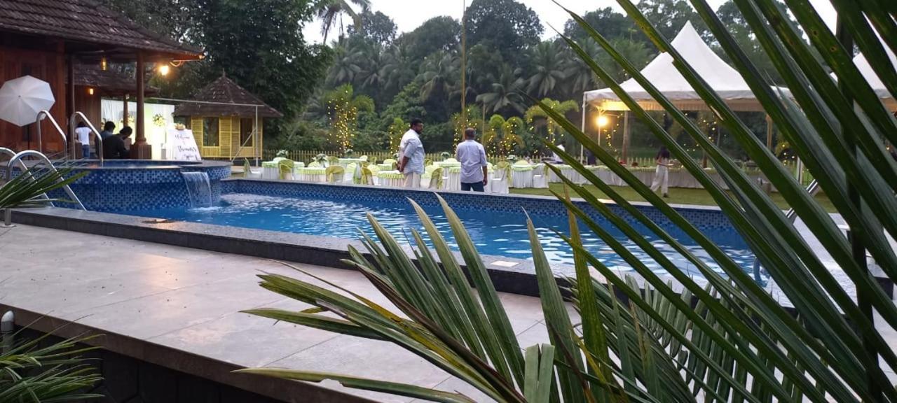Sparrow Vale Resort Kotamangalam 外观 照片